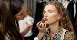23,083 Backstage Fashion Stock Photos
