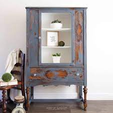 Painting a hutch thats been painted with a high gloss paint and seale / before after my painted china cabinet makeover : Chippy Blue Painted Hutch Makeover