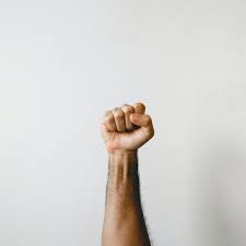 So ähnlich wenn du bergauf gehst dann werden die muskeln in oberschenkel, gesäß und waden gefördert. Innere Starke Entwickeln 4 Erprobte Strategien