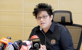 Azalina is the member of. Pindaan Akta 164 Lulus