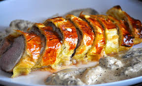 Filet Mignon En Croute Au Foie Gras Sauce Aux Morilles Recette Plat Recette Cuisine Facile Recettes De Cuisine Filet Mignon Recette De Plat