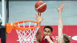 Watch basketball live from the 2021 tokyo olympic games on nbcolympics.com. Olympia 2021 Basketball Bei Den Olympischen Spielen In Tokio Zeitplan Deutscher Kader Modus Mehr Sport