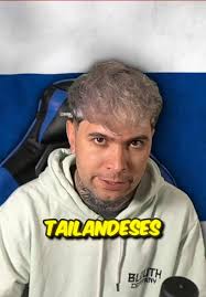 La Chica Tailandesa Con La Mansion