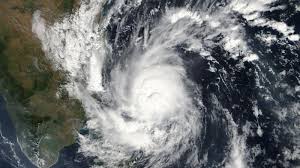 Cyclone monitoring in kerala is provided by the cyclone warning centre, thiruvananthapuram of india meteorological department. Kerala Floods To Cyclone Phethai India Saw Bad Weather In 2018 Quartz India