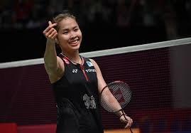 This particular racket comes with a medium flex. Intanon Eases Past World Champion Sindhu At Bwf Toyota Thailand Open