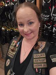 Lil Momma (@sunflowerkitten83)