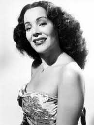 Happy Heavenly Birthday to actress Suzanne Emery (1915-1987) 💖💖💖. A  native Californian, Emery suffered a terrible blow during her childhood,  losing her father when she was just 10 years old 😞. By