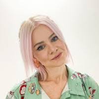 Venus Warner's Instagram, Twitter & Facebook