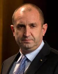 Trois pompiers encore marqués un an après Coup double pour Amir