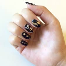 As seen on vogue.com, beyonce, and alessandra ambrosio! Flash Tattoo Nail Art Diy Popsugar Beauty