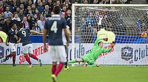 La parola italiana libro deriva dal latino liber.il vocabolo originariamente significava anche corteccia, ma visto che era un materiale usato per scrivere testi (in libro scribuntur litterae, plauto), in seguito per estensione la parola ha assunto il significato di opera letteraria. Olivier Giroud Spielerprofil Dfb Datencenter