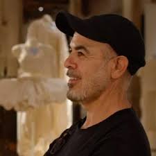 Javier Marín receives this year's Recognition.