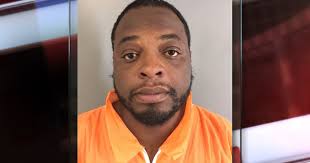 Man charged in fatal shooting at Thornton bar