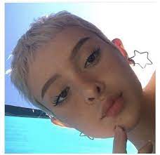 Shaved Head Girl Shavedheadgirl In 2021 Buzzed Hair Aesthetic Hair Short Hair Styles