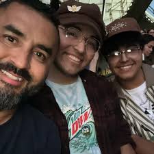 What a night to remember !! All 3 teens chose to hang with mom and dad  while we all sang