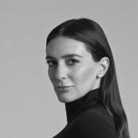 Mary Trader's Instagram, Twitter & Facebook