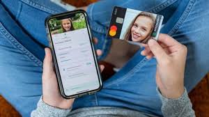 With the greenlight debit card and app, kids earn money through chores, set savings goals, spend wisely and invest. When Is The Best Time To Get A Teen Debit Card Momtrends