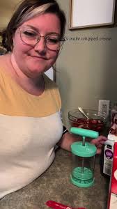 Make Whipped Cream with me! #pamperedchef #whippedcreammaker  #pamperedchefwhippedcreammaker #letsgetcooking  #emilyssimplypamperedchefcorner