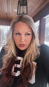 Kayla Boothe's Instagram, Twitter & Facebook