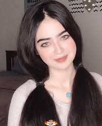 بنات عازبات للحب والدردشة على تطبيق Whatsapp يبحثن عن الحب الحقيقي In 2020 Pretty Face Beautiful Little Girls Instagram Posts