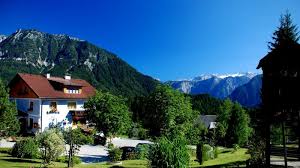 Alle videos, clips, ganze folgen und spannende zusatzinformationen zu die alm findet ihr auf prosieben. Ausflug Auf Die Alm Urlaub In Bad Goisern