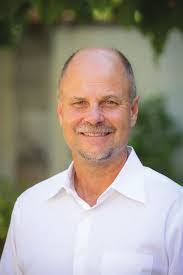 Lance Lind's Instagram, Twitter & Facebook