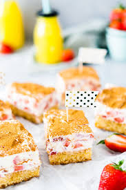 Fantakuchen Mit Erdbeeren Vom Blech Mein Naschgluck Rezept Fantakuchen Mit Erdbeeren Fantakuchen Fantakuchen Rezept