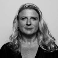 Amy Finnerty's Instagram, Twitter & Facebook