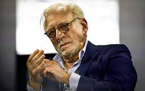 U.S. Accuses Apple of iPhone Monopoly