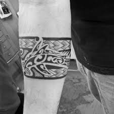 Top 53 Tribal Armband Tattoo Ideas 2020 Inspiration Guide Tribal Armband Tattoo Hawaiian Tattoo Armband Tattoo Design