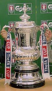 Retrouvez toutes les diffusions du coupe de la ligue anglaise de football sur le programme tv de téléobs. Coupe D Angleterre De Football Wikipedia