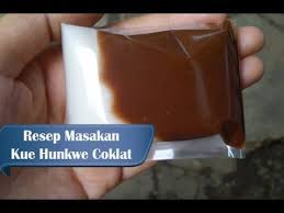 Tekture kue yang di hasilkan.lembut membelai lidah.seperti kue pisang.kue cantik manis.talam dll. Resep Membuat Kue Hunkwe Coklat Youtube
