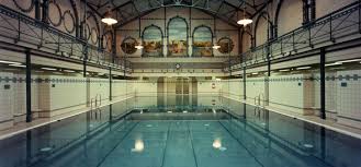Stadtbad Charlottenburg Alte Halle Ein Stern Der Berliner Bader Schwimmbad Berlin Architektur Berlin Stadt