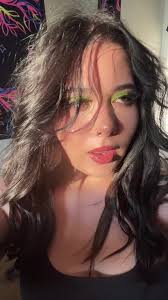 julia (@julia.irving)