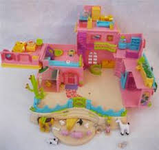 Polly pocket was first designed by chris wiggs in 1983 for his daughter kate. 44 Polly Pocket Ideas Polly Pocket Childhood Toys Polly Pocket World