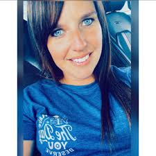 What barrel racing tack is available for medium sized horses?