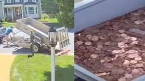 Dad dumps 80,000 pennies on ex's lawn for final child support payment a reminder about how not to do child support. After Dad Dumps 80 000 Pennies On Mom S Lawn As Child Support His Kid Gets The Last Laugh Cafemom Com