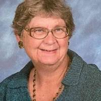 Elizabeth Louden's Instagram, Twitter & Facebook