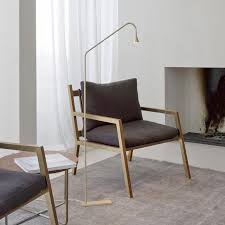 austere lamp binnenhuisarchitect woonideeen meubel ideeen