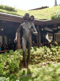 A statue of her stands outside the stadium, and has been. Wdw Tip Of The Week The Grete Waitz Statue Wdw Radiowdw Radio Wdw Statue Disney World