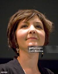 Scott Lindenbaum, co-founder of Electric Literature, speaks during... News  Photo