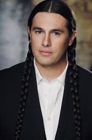 Tom Ashmore's Instagram, Twitter & Facebook