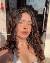 que tu vista favorita sea mi sonrisa de caribeña enamorada🌺, #emilyheredia  #rostro #modelo #bailarina