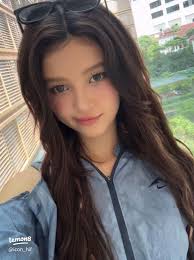 ニュージーンズのダニエル最新アイコンでファッションと魅力を堪能！