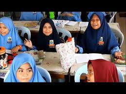 In order for one to understand and appreciate his work, one must understand his life. Ucapan Hari Guru Oleh Pelajar Srik 2019 Youtube