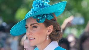 Fort Smith woman sings