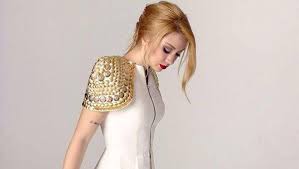 Ece Seckin Haarfarbe Und Haarmodelle Haarfarbe Haarmodelle Ece Singer