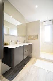 Miniature Renovation Complete D Une Maison Joue Les Tours Cecile Gorce Architecte D Interieur Maison Salle De Bain Rangement Maison