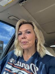 Dianna Coleman's Instagram, Twitter & Facebook