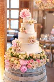 30 000 Roses Were Used For This Santa Lucia Preserve Wedding Rentals Foundrentals Wedding Cake Fresh Flowers Wedding Cake Decorations Wedding Cake Toppers